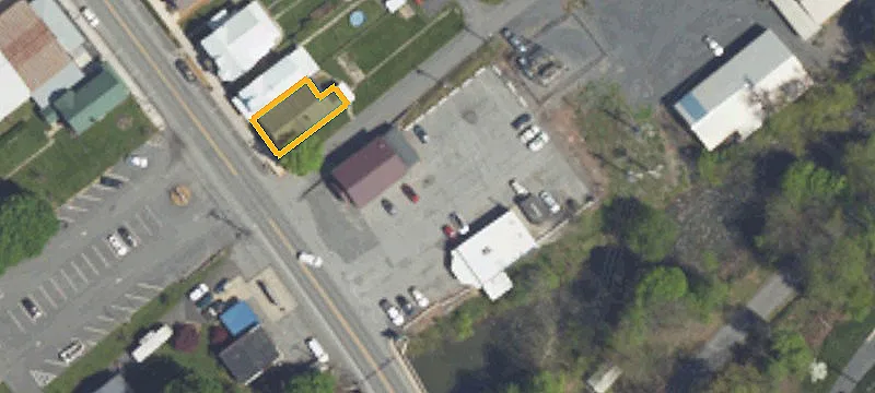 96 Main St