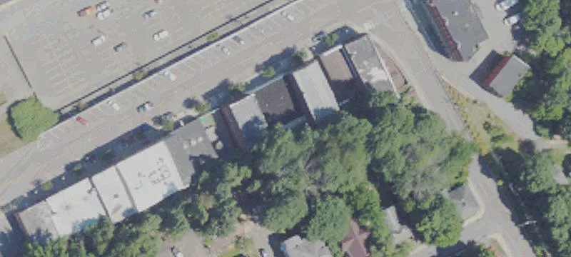 1252 Main St