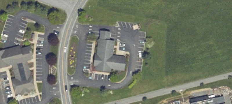 10 Reitz Blvd