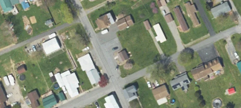 205 Sassafras St