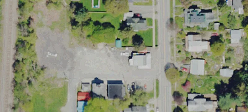 1013 Main St