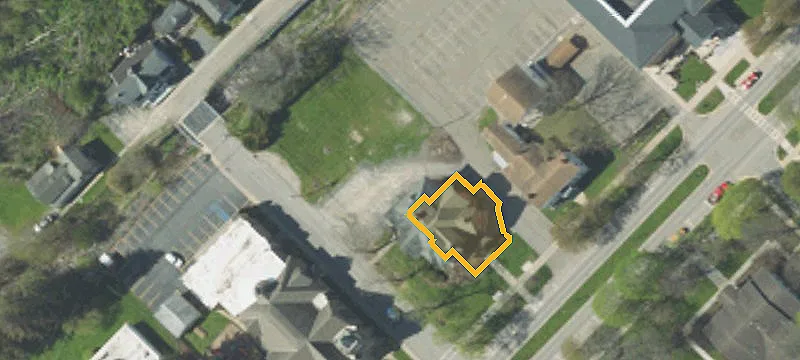 126 Main St