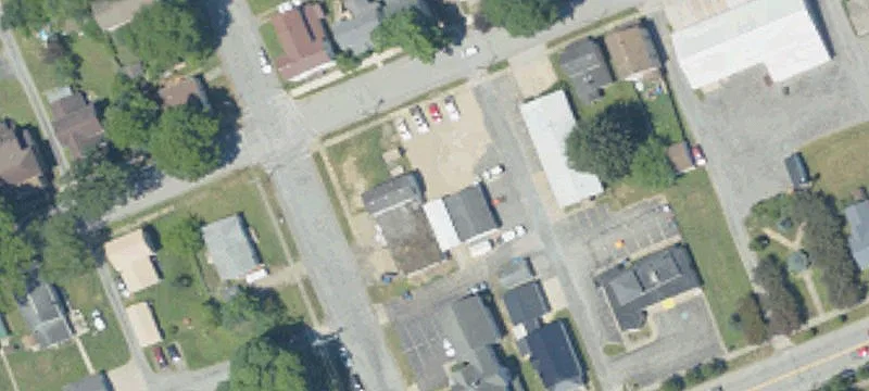 33 Erie St