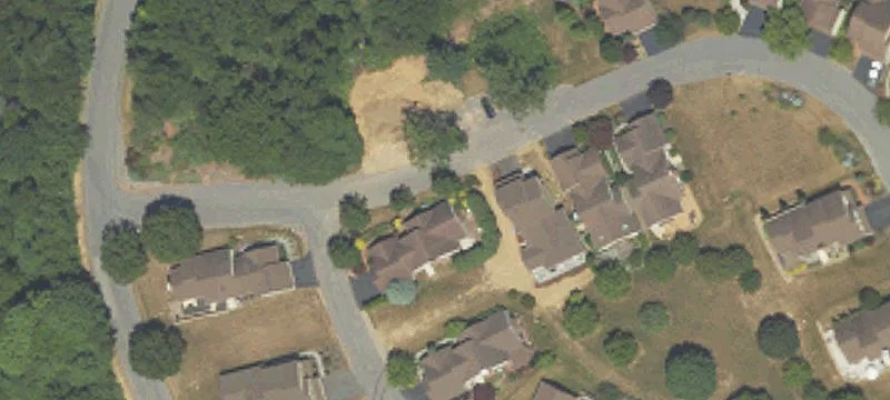 Lan Avon Dr