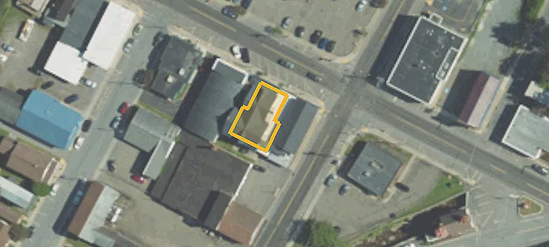 101 Main St