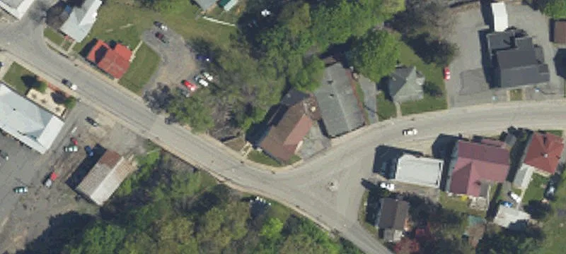 7 Main St