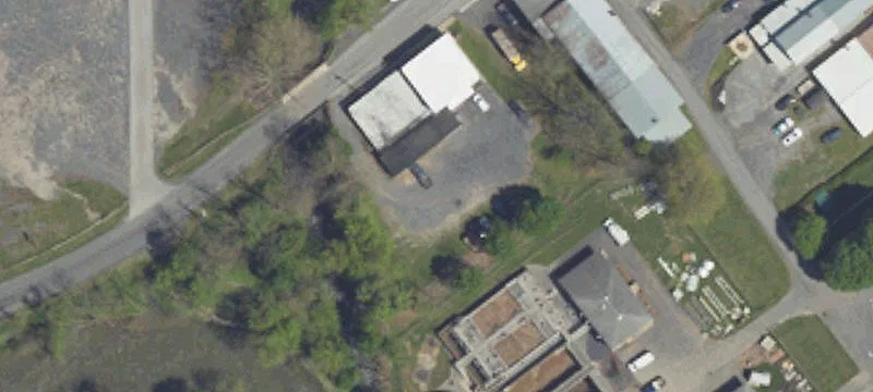 38 Railroad St