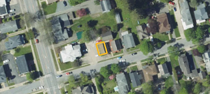 17 Elmira St