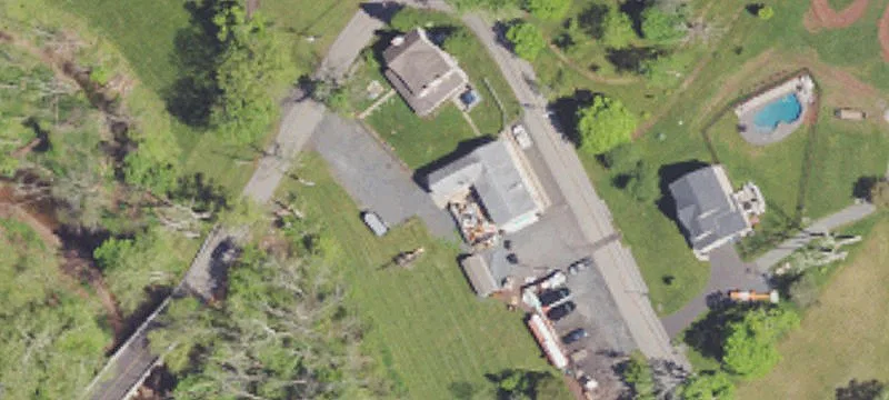 1369 Hendricks Rd