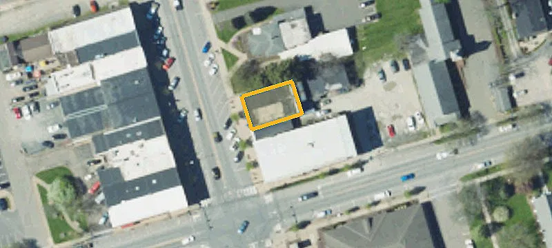 8 Main St