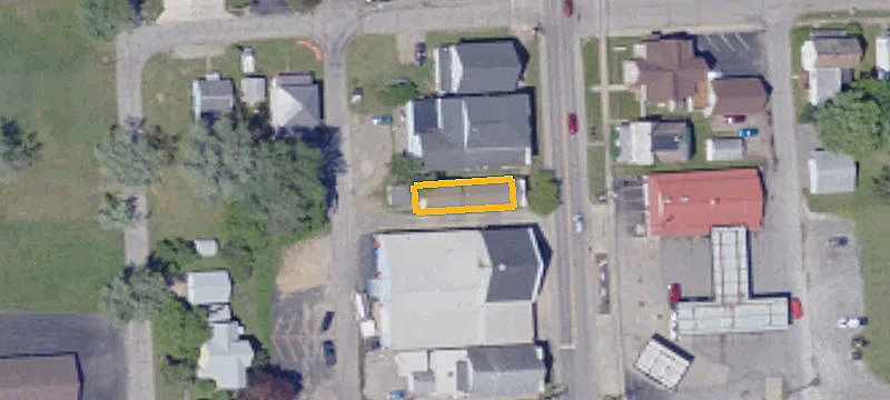 3301 Main St