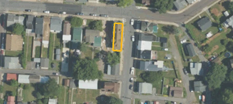 166 Center St