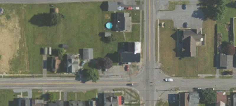904 Shamrock Ln