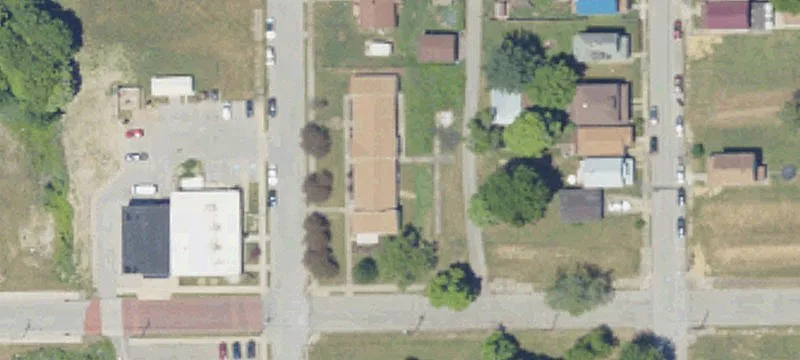 501 Darr Ave