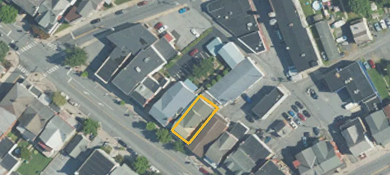 21 Main St
