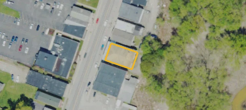 706 Main St