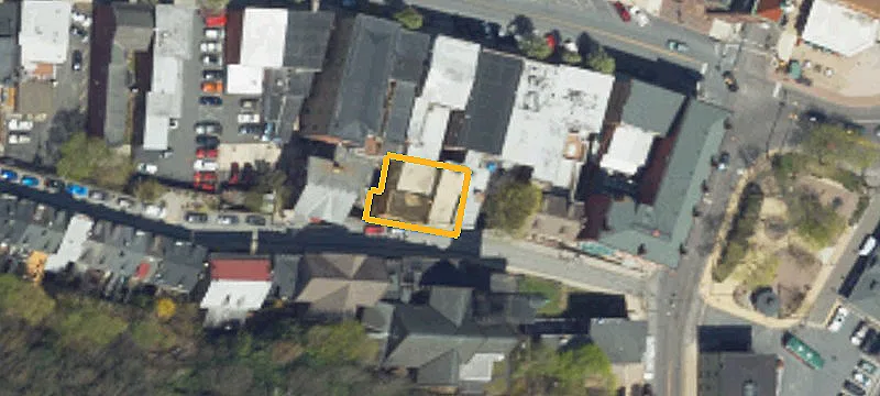 22 Race St