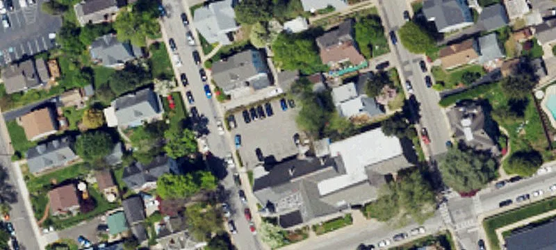 205 Grayling Ave