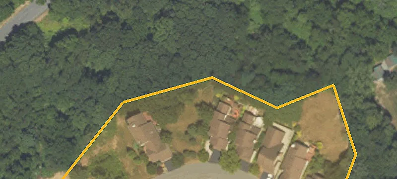Lan Avon Dr