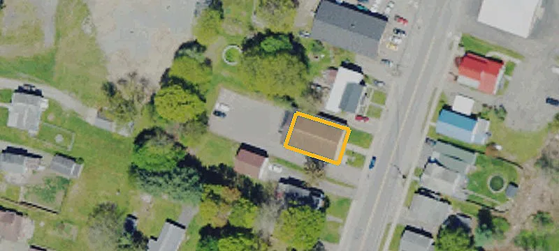 587 Main St