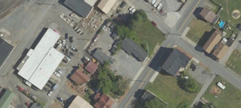 12 8th Ave