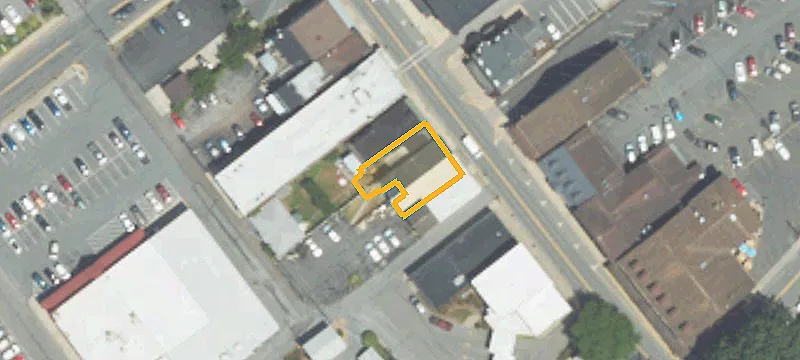 123 Main St