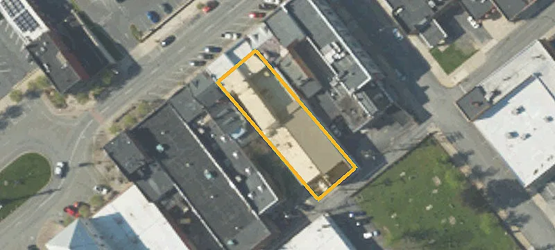24 Market St