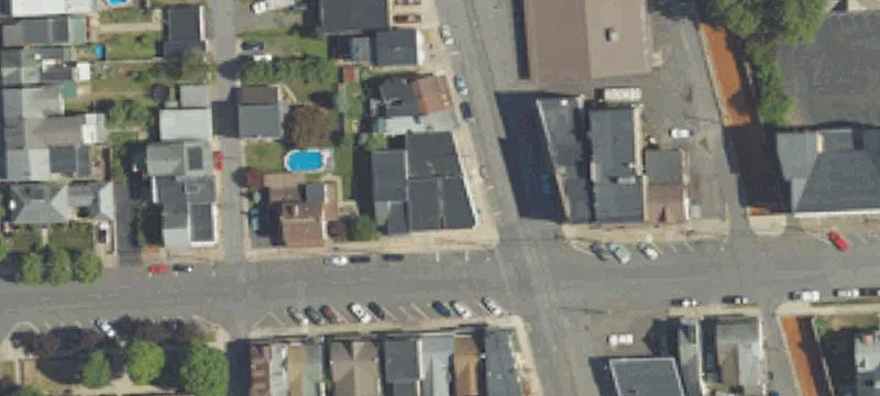 5th At W Spruce St