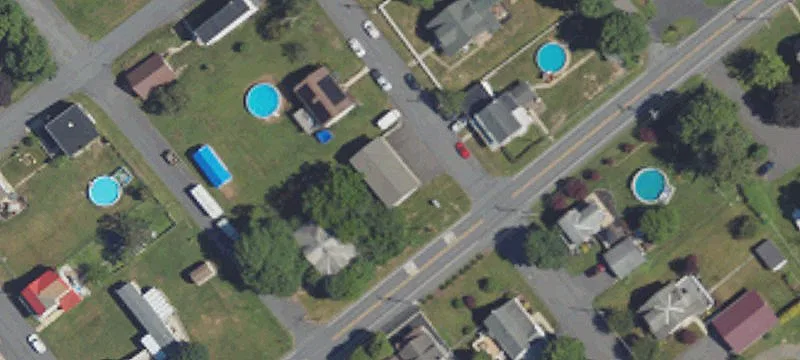 325 Peter St