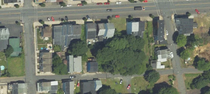 21 Main St
