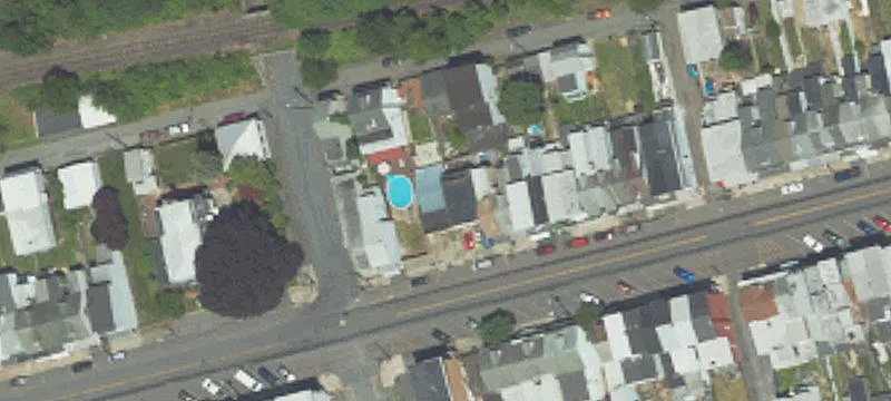 809 Ctr St