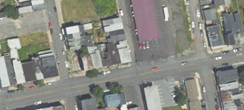 121 Ctr St