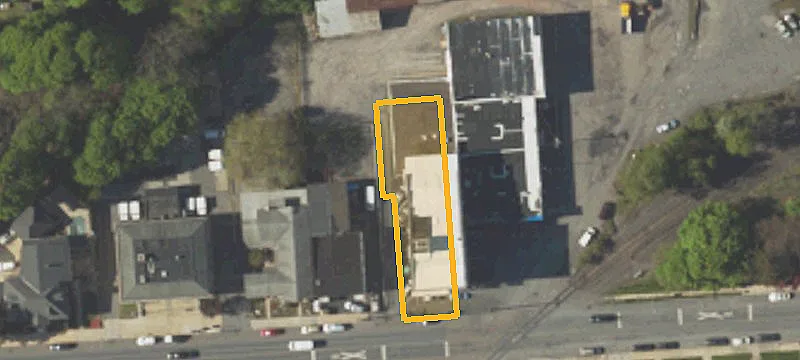 411 Broad St