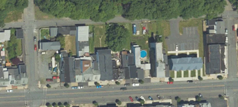 132 Main St
