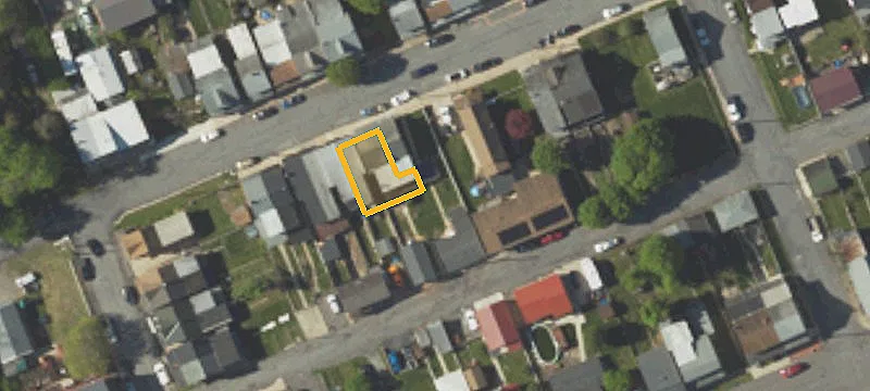 422 Elm St