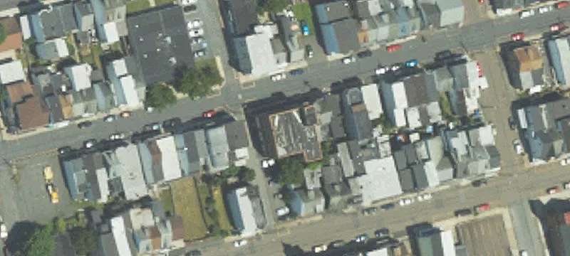 300 Pne St