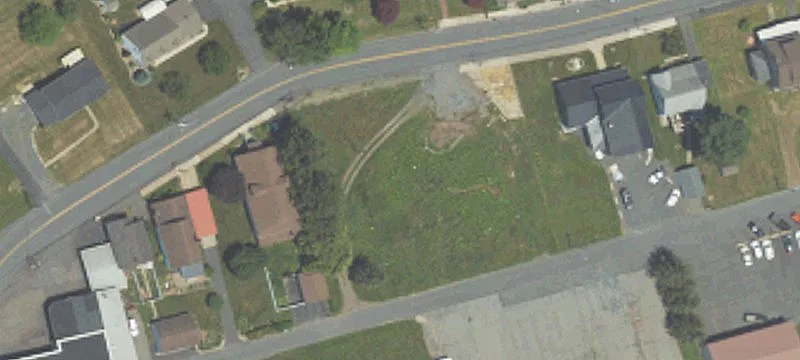 422 Main St