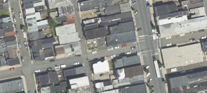 21 Lloyd St