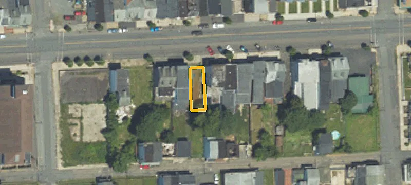 129 Main St