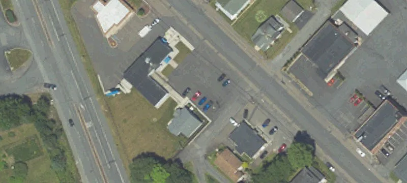 Altamont Blvd