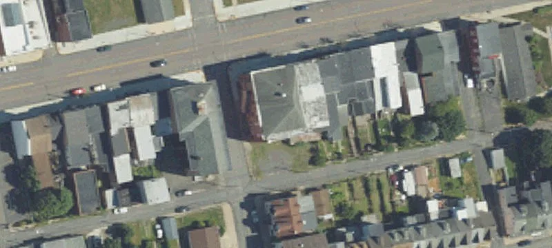 628 Ctr St