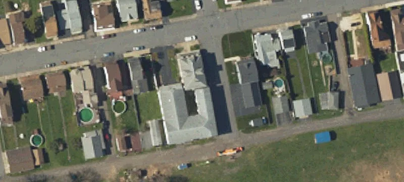 34th James St