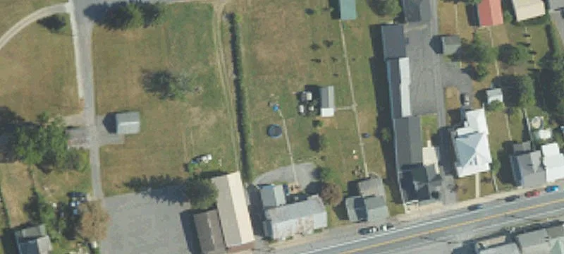 1124 Main St