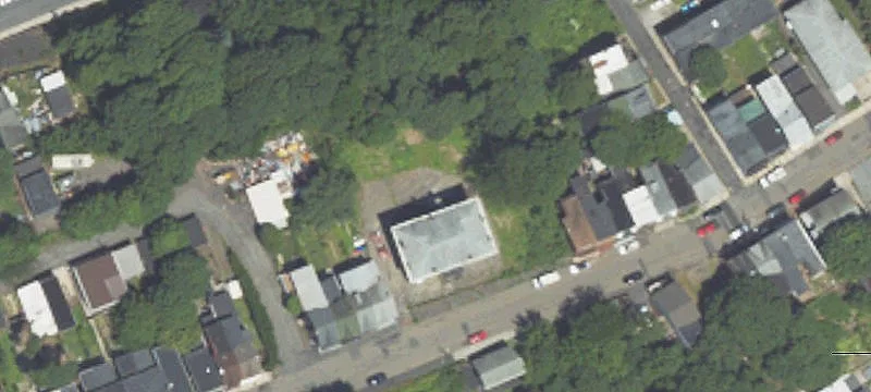 418 Race St