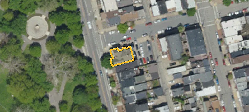 920 Cedar Ave