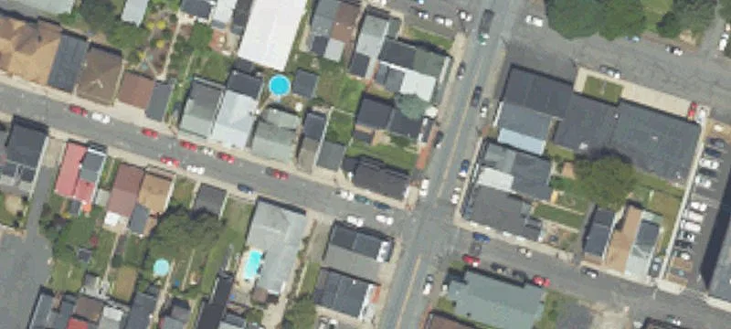 100 Frnt St