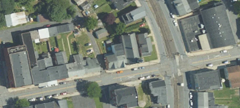 12 Main St
