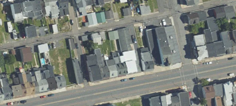 1325 Ctr St