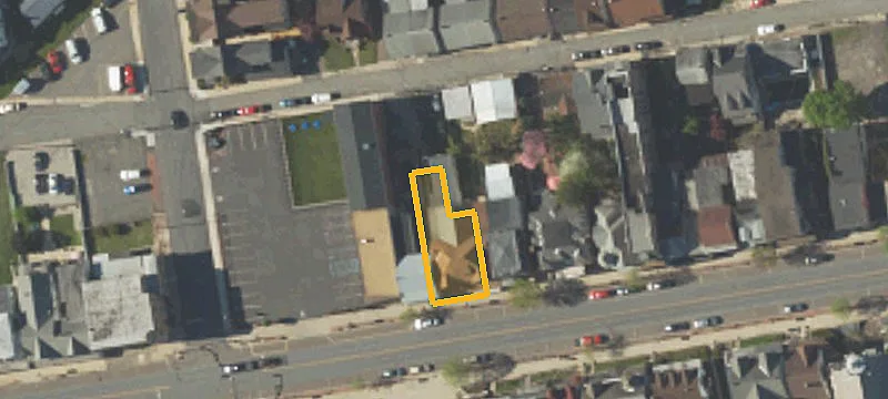 251 Broad St