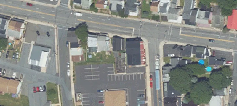205 Ctr Ave
